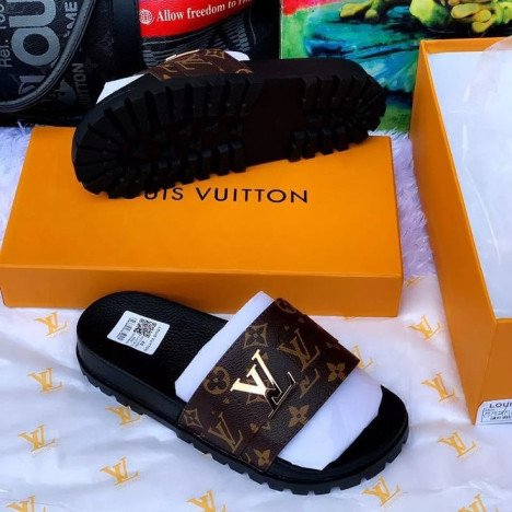 🏷️ claquette de Luxe à Semelles Crantées - Qualité Supérieure